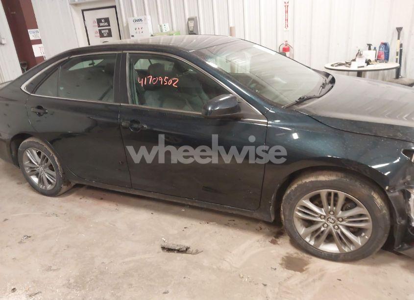 Photo 13 of 2016 Toyota Camry SE (VIN 4T1BF1FK5GU527312)