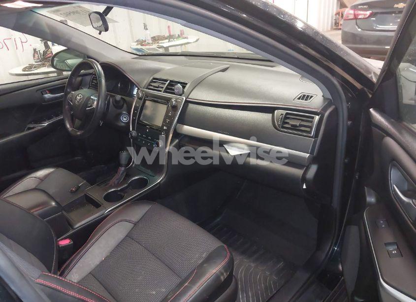 Photo 5 of 2016 Toyota Camry SE (VIN 4T1BF1FK5GU527312)