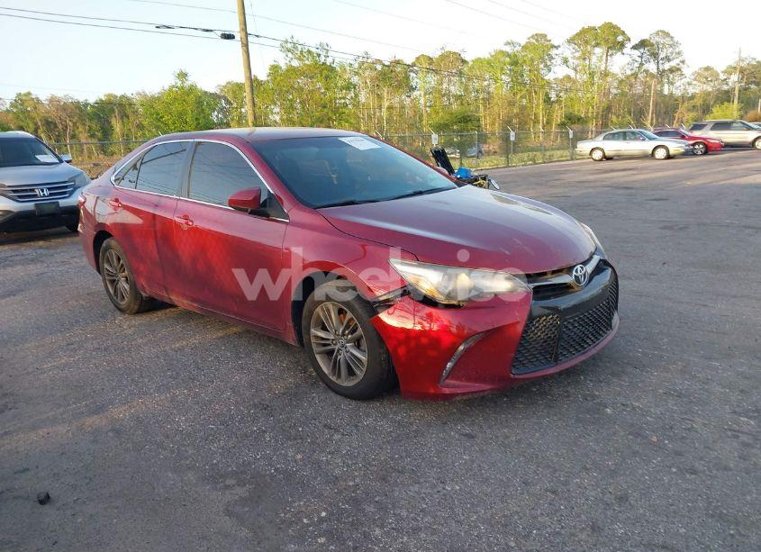 2016 Toyota Camry SE (VIN 4T1BF1FK5GU549486) main photo
