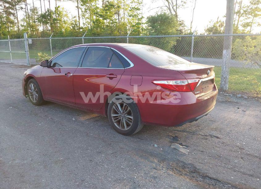 Photo 3 of 2016 Toyota Camry SE (VIN 4T1BF1FK5GU549486)