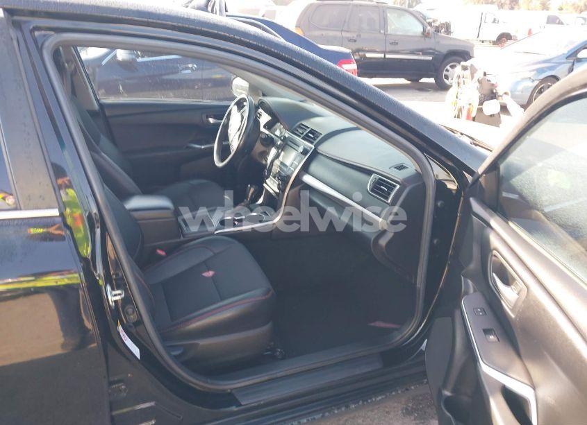 Photo 5 of 2016 Toyota Camry SE (VIN 4T1BF1FK5GU550542)