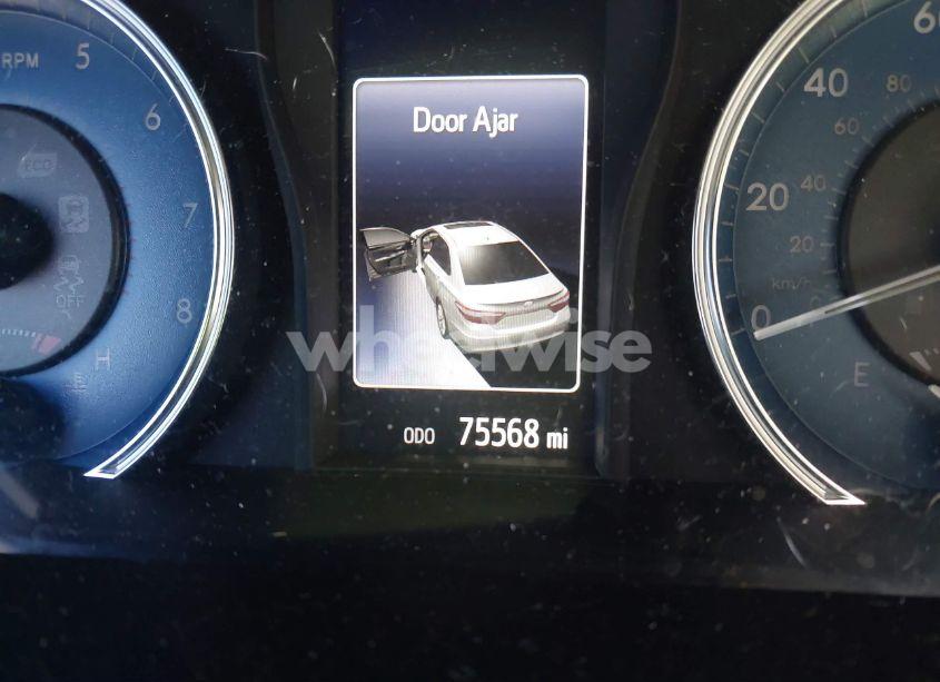 Photo 15 of 2016 Toyota Camry LE (VIN 4T1BF1FK5GU558317)