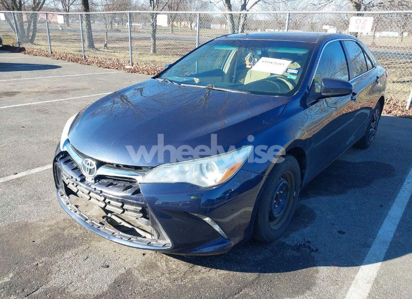 Photo 2 of 2016 Toyota Camry LE (VIN 4T1BF1FK5GU558317)
