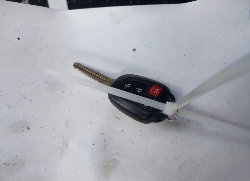 Photo 11 of 2016 Toyota Camry SE (VIN 4T1BF1FK5GU563601)