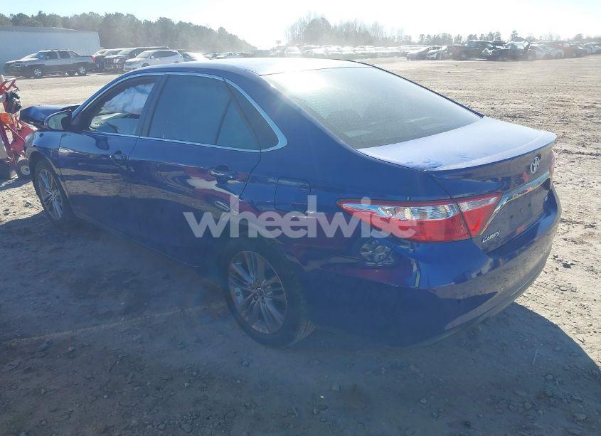Photo 3 of 2016 Toyota Camry SE (VIN 4T1BF1FK5GU564117)