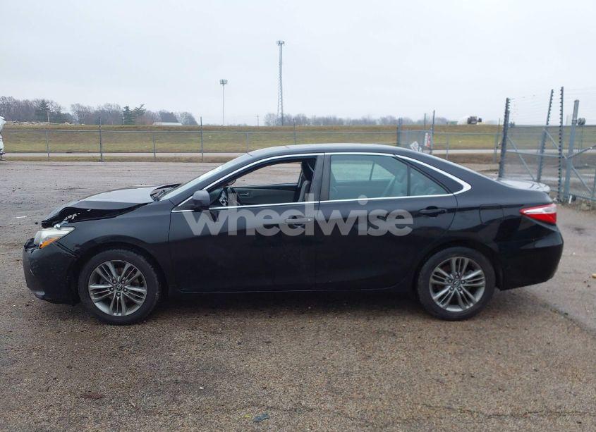 Photo 15 of 2016 Toyota Camry SE (VIN 4T1BF1FK5GU570564)