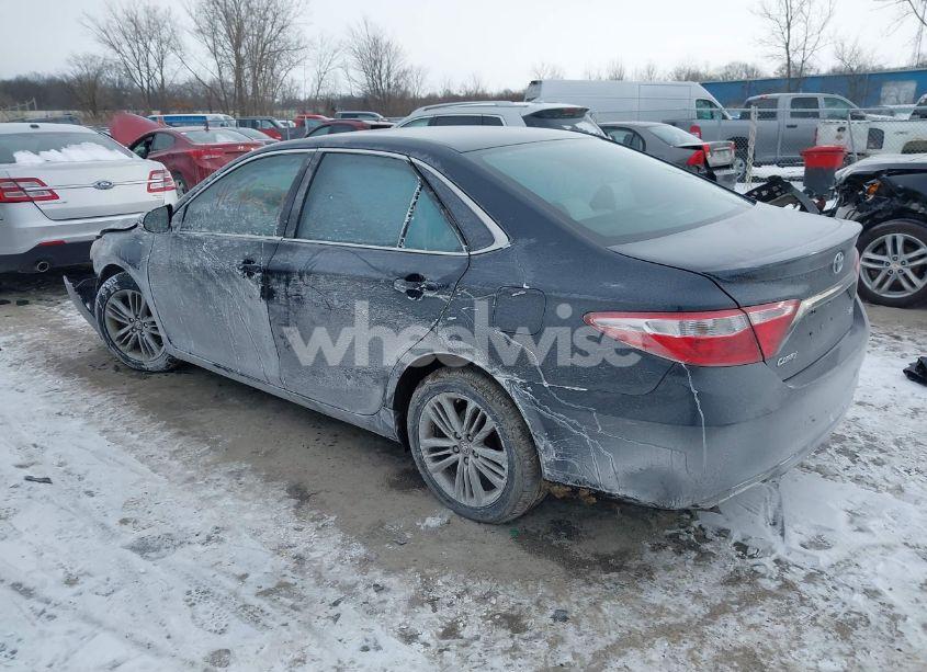 Photo 3 of 2016 Toyota Camry SE (VIN 4T1BF1FK5GU577269)