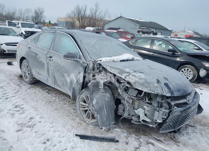 Photo 6 of 2016 Toyota Camry SE (VIN 4T1BF1FK5GU577269)