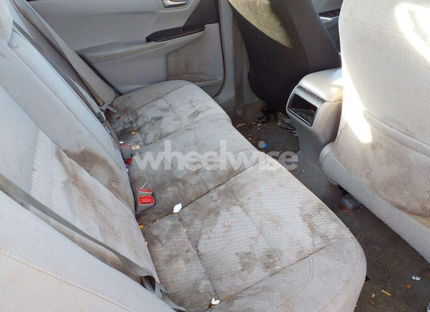 Photo 8 of 2016 Toyota Camry LE (VIN 4T1BF1FK5GU585744)