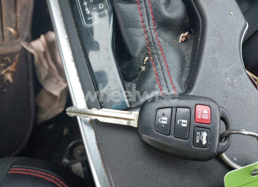 Photo 11 of 2016 Toyota Camry SE (VIN 4T1BF1FK5GU595044)