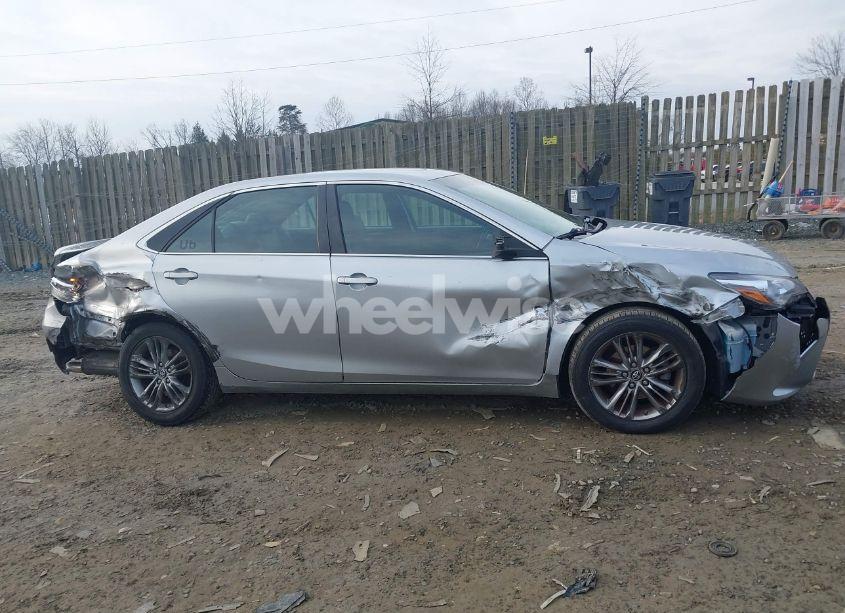 Photo 13 of 2016 Toyota Camry SE (VIN 4T1BF1FK5GU595044)