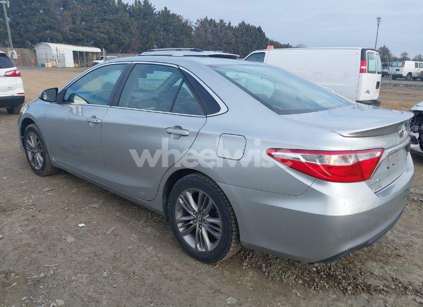 Photo 3 of 2016 Toyota Camry SE (VIN 4T1BF1FK5GU595044)