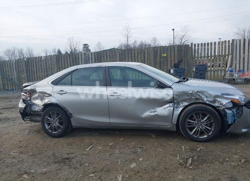 Photo 6 of 2016 Toyota Camry SE (VIN 4T1BF1FK5GU595044)