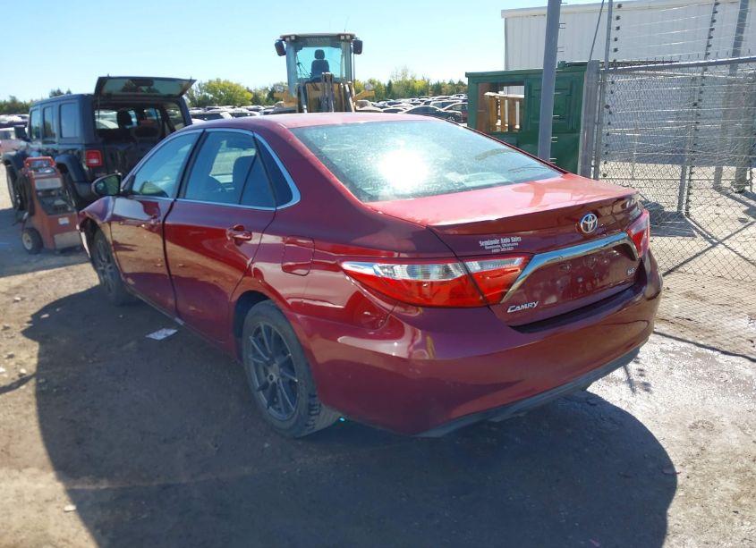 Photo 3 of 2016 Toyota Camry SE (VIN 4T1BF1FK5GU597814)
