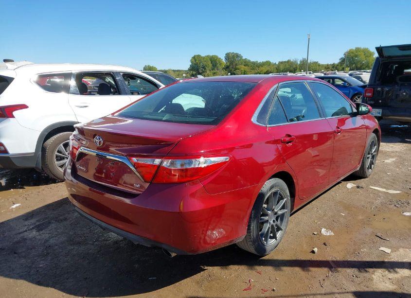 Photo 4 of 2016 Toyota Camry SE (VIN 4T1BF1FK5GU597814)