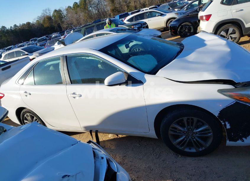 Photo 13 of 2016 Toyota Camry SE (VIN 4T1BF1FK5GU599496)