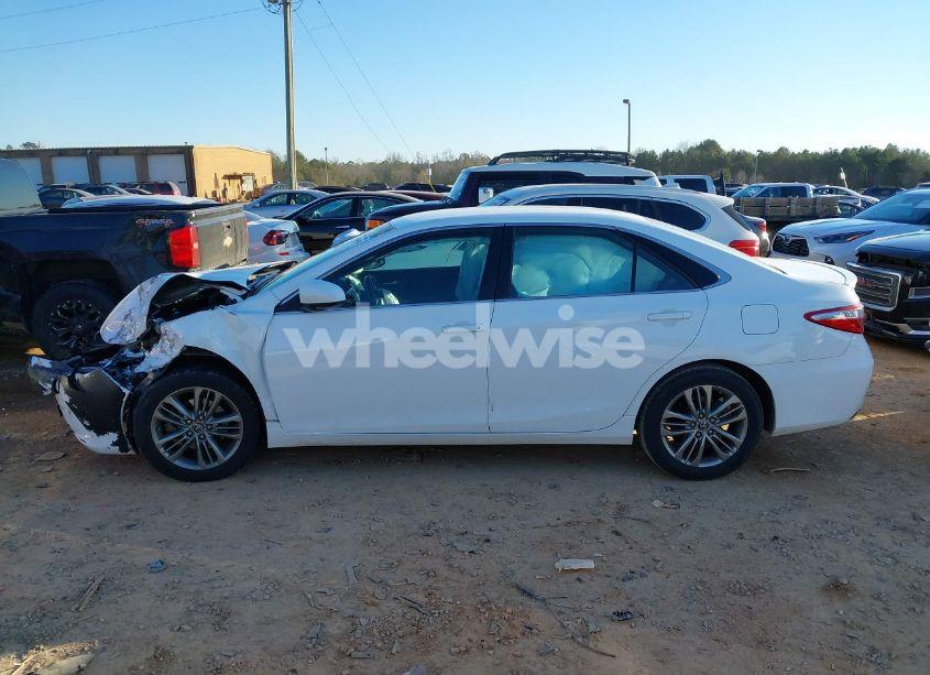 Photo 14 of 2016 Toyota Camry SE (VIN 4T1BF1FK5GU599496)