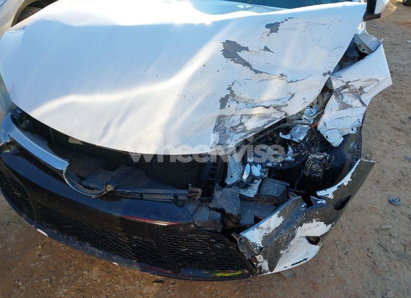 Photo 6 of 2016 Toyota Camry SE (VIN 4T1BF1FK5GU599496)