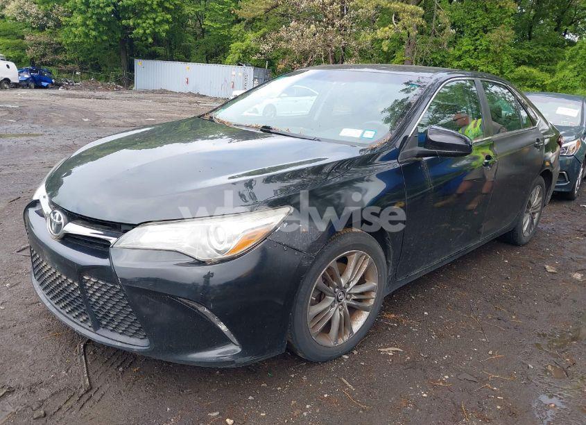 Photo 2 of 2016 Toyota Camry SE (VIN 4T1BF1FK5GU615048)