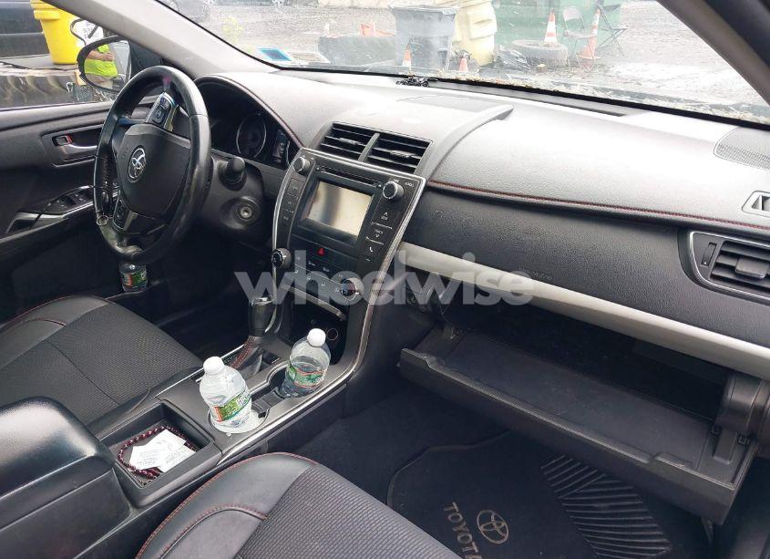 Photo 5 of 2016 Toyota Camry SE (VIN 4T1BF1FK5GU615048)