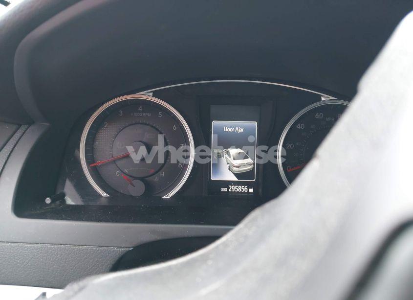 Photo 7 of 2016 Toyota Camry SE (VIN 4T1BF1FK5GU615048)