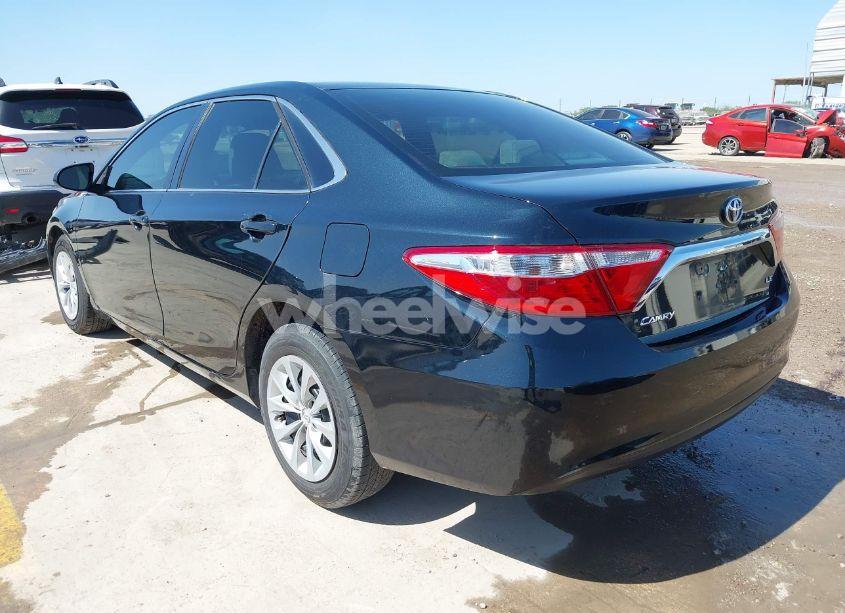 Photo 3 of 2017 Toyota Camry LE (VIN 4T1BF1FK5HU279354)