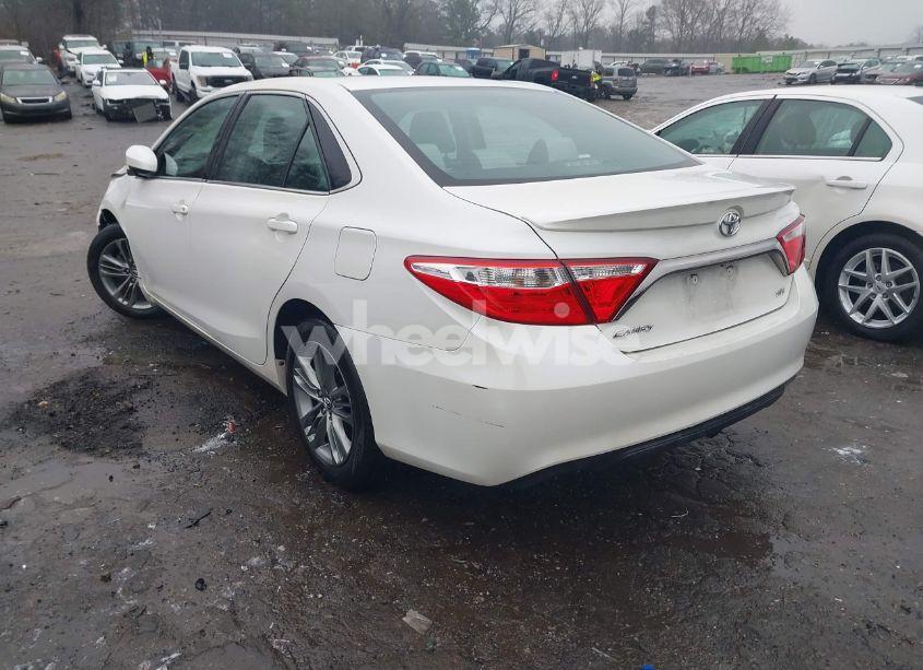 Photo 3 of 2017 Toyota Camry SE (VIN 4T1BF1FK5HU282206)