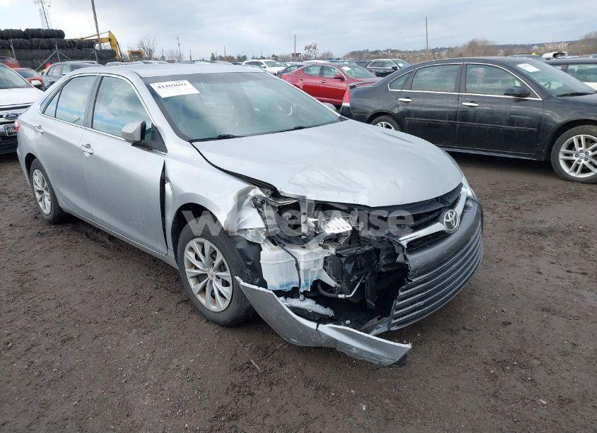 Photo 6 of 2017 Toyota Camry LE (VIN 4T1BF1FK5HU307587)