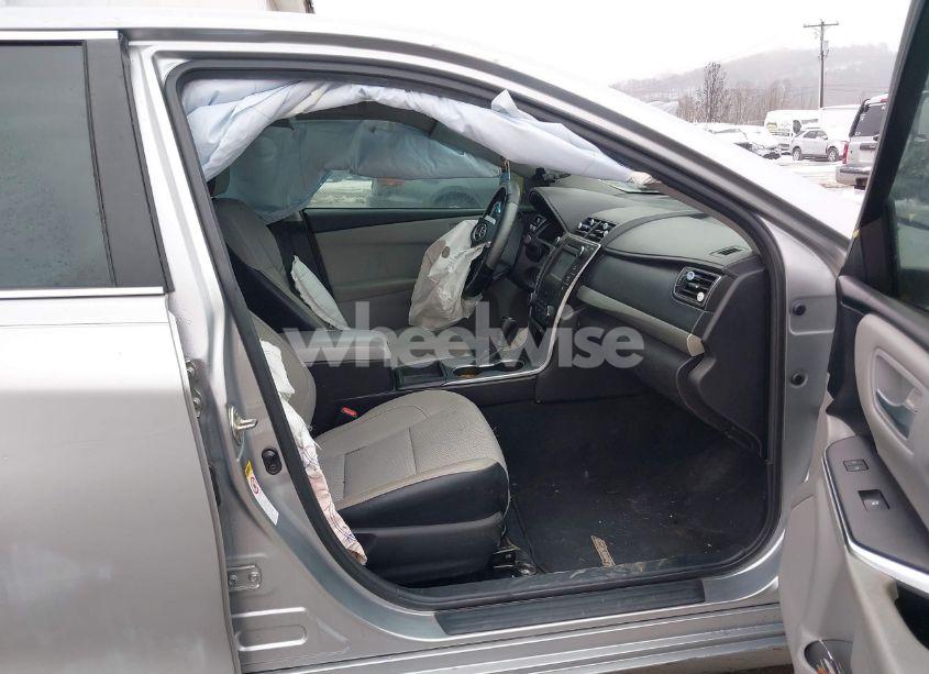 Photo 5 of 2017 Toyota Camry SE (VIN 4T1BF1FK5HU321716)