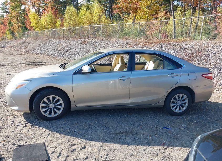 Photo 14 of 2017 Toyota Camry LE (VIN 4T1BF1FK5HU335406)