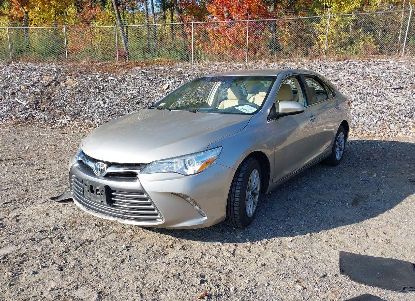 Photo 2 of 2017 Toyota Camry LE (VIN 4T1BF1FK5HU335406)