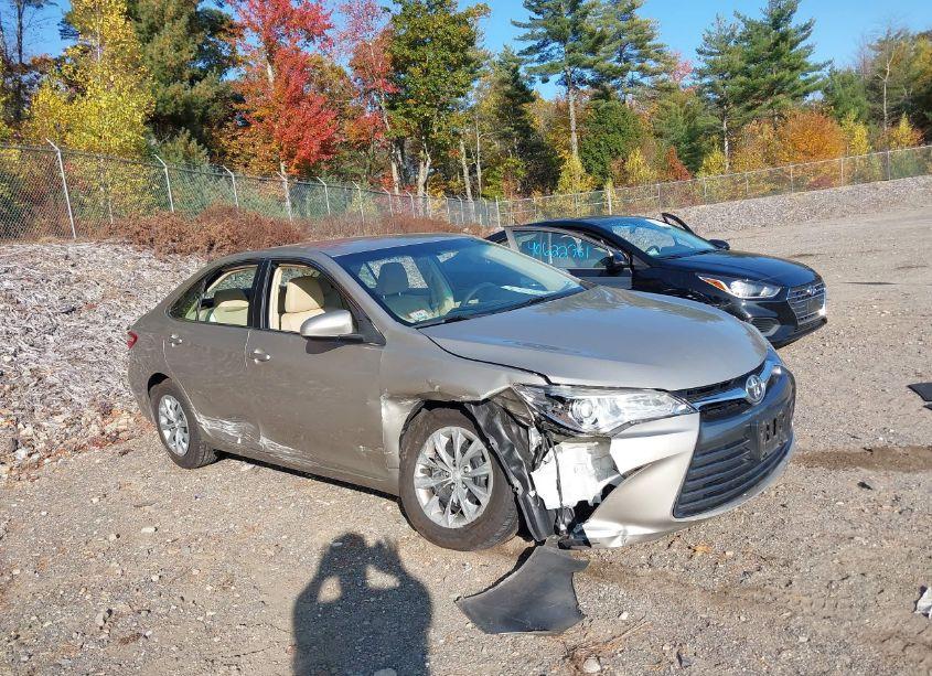 Photo 6 of 2017 Toyota Camry LE (VIN 4T1BF1FK5HU335406)