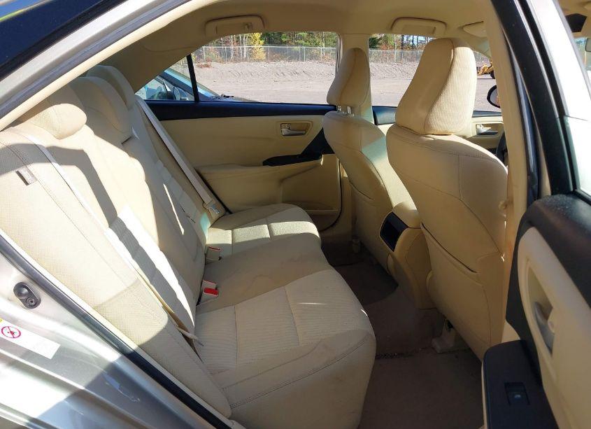 Photo 8 of 2017 Toyota Camry LE (VIN 4T1BF1FK5HU335406)