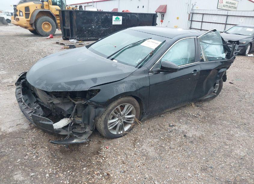 Photo 2 of 2017 Toyota Camry SE (VIN 4T1BF1FK5HU337396)