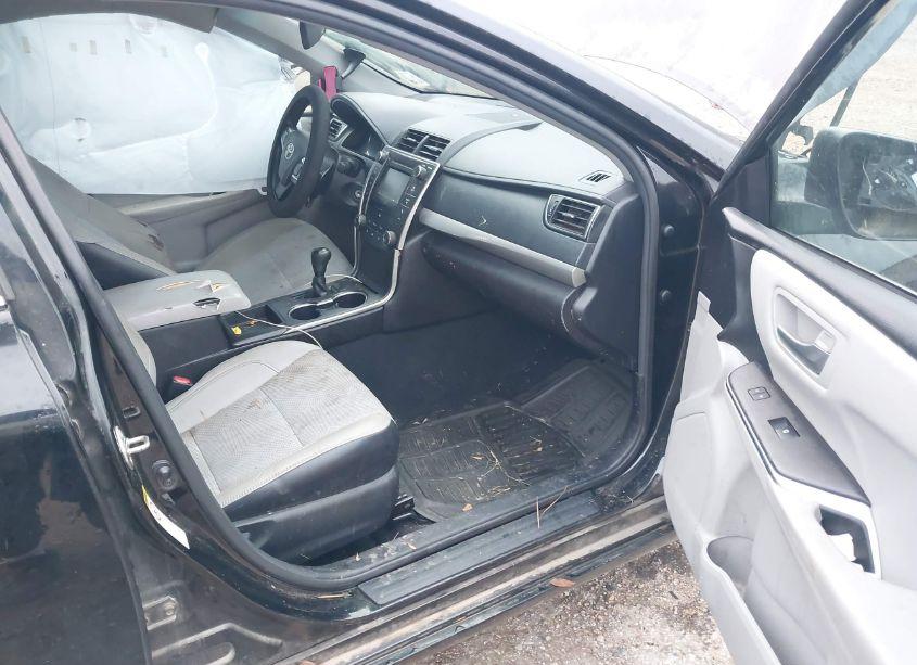 Photo 5 of 2017 Toyota Camry SE (VIN 4T1BF1FK5HU337396)