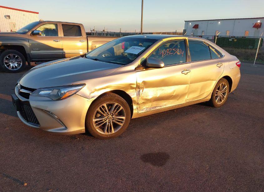 Photo 2 of 2017 Toyota Camry SE (VIN 4T1BF1FK5HU338354)