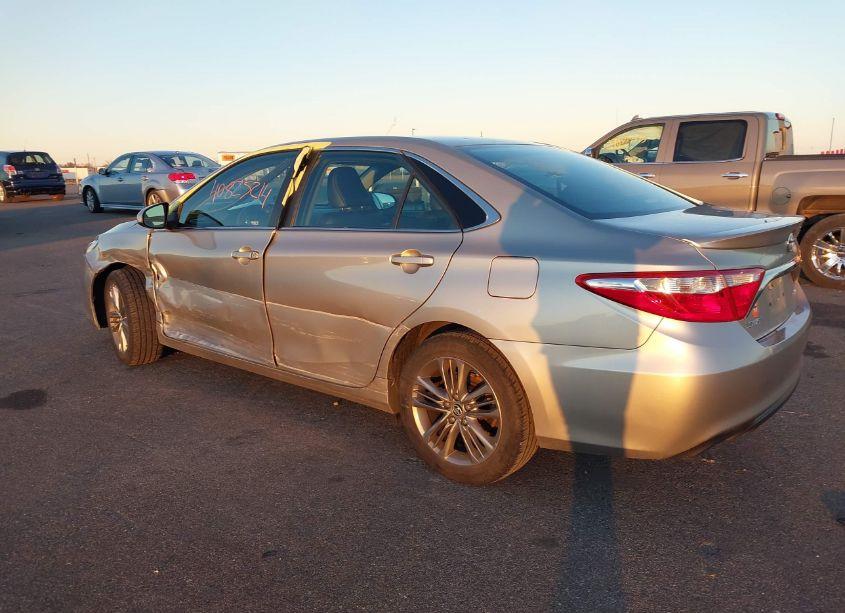 Photo 3 of 2017 Toyota Camry SE (VIN 4T1BF1FK5HU338354)