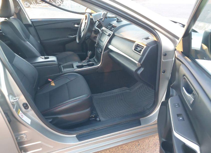 Photo 5 of 2017 Toyota Camry SE (VIN 4T1BF1FK5HU338354)