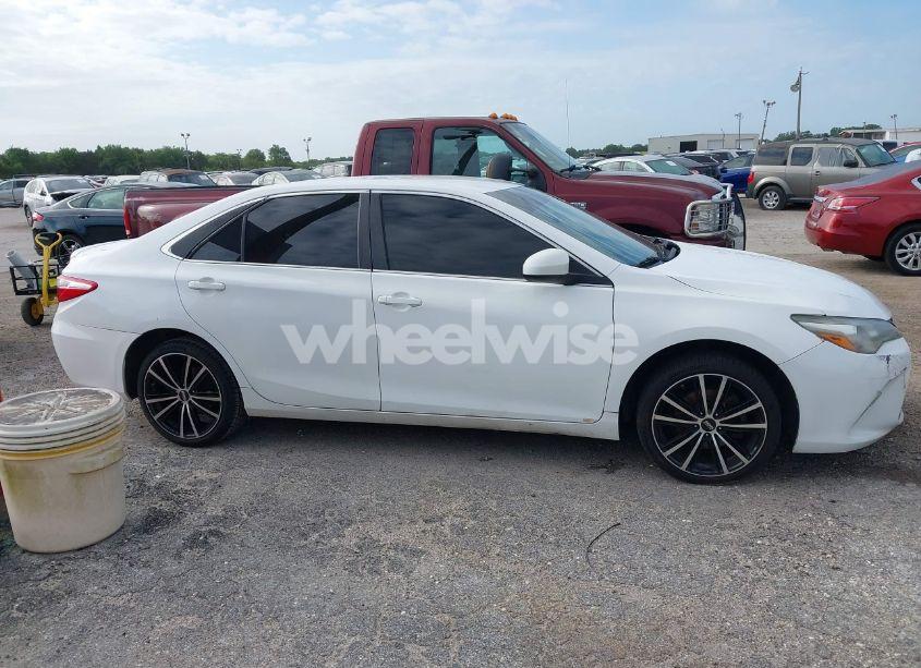 Photo 13 of 2017 Toyota Camry SE (VIN 4T1BF1FK5HU344817)