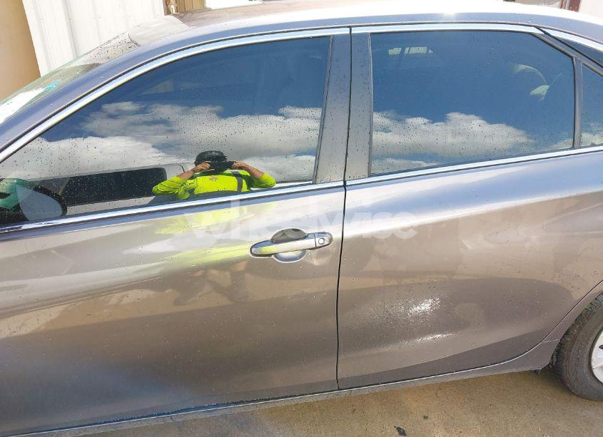 Photo 14 of 2017 Toyota Camry LE (VIN 4T1BF1FK5HU346390)