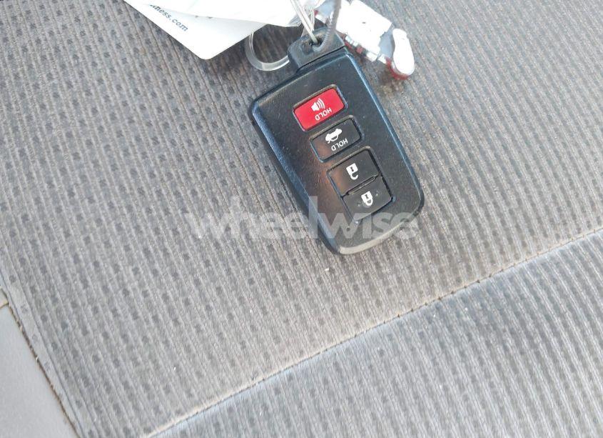 Photo 11 of 2017 Toyota Camry SE (VIN 4T1BF1FK5HU372164)