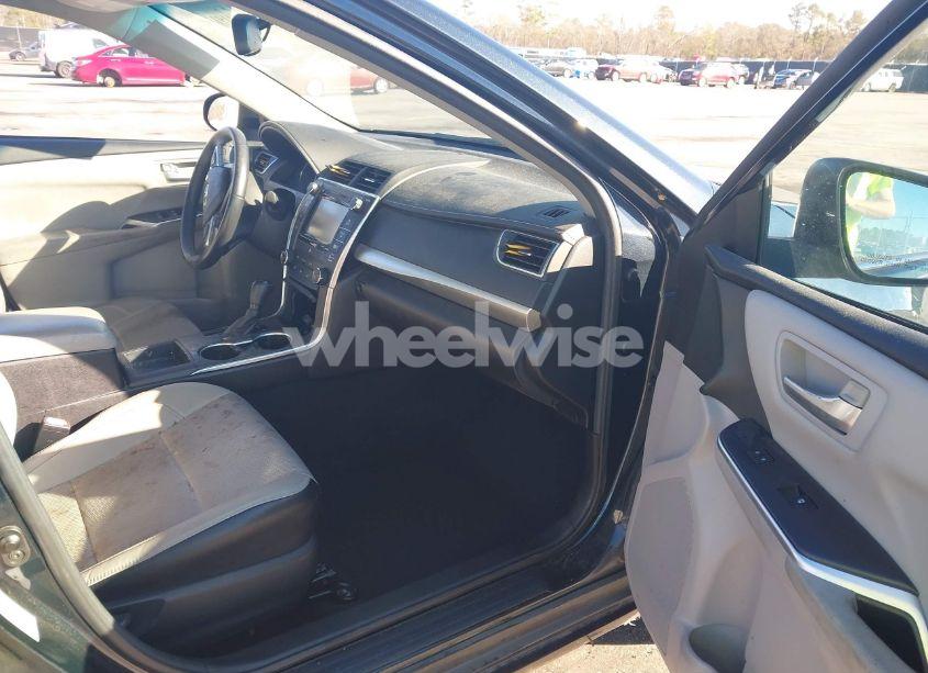 Photo 5 of 2017 Toyota Camry SE (VIN 4T1BF1FK5HU372164)