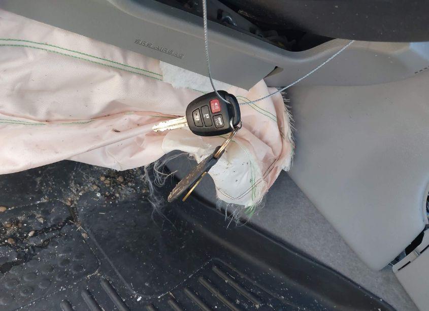 Photo 11 of 2017 Toyota Camry LE (VIN 4T1BF1FK5HU373170)