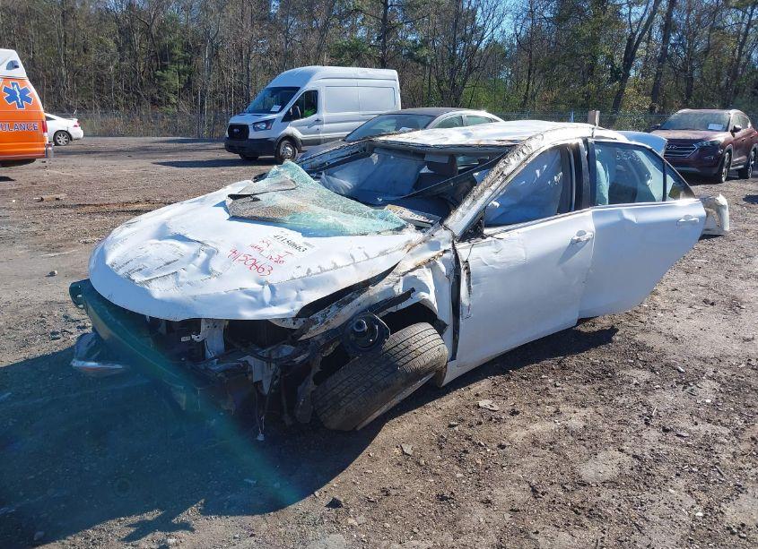 Photo 2 of 2017 Toyota Camry LE (VIN 4T1BF1FK5HU373170)