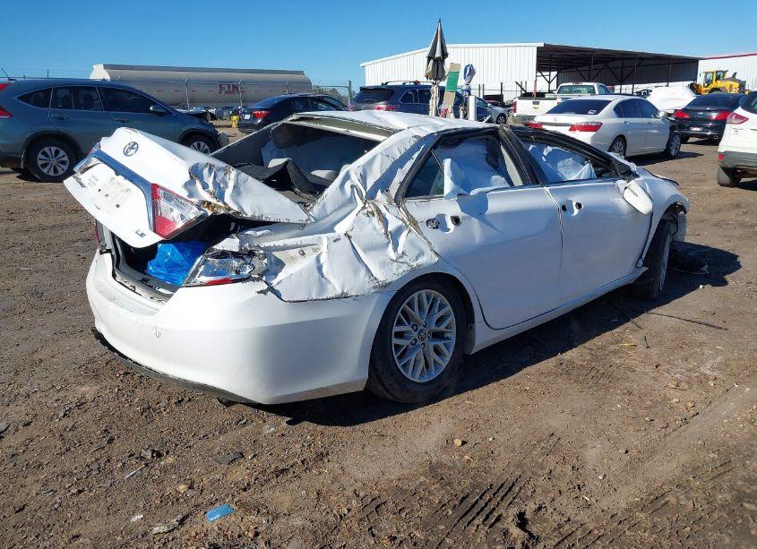 Photo 4 of 2017 Toyota Camry LE (VIN 4T1BF1FK5HU373170)