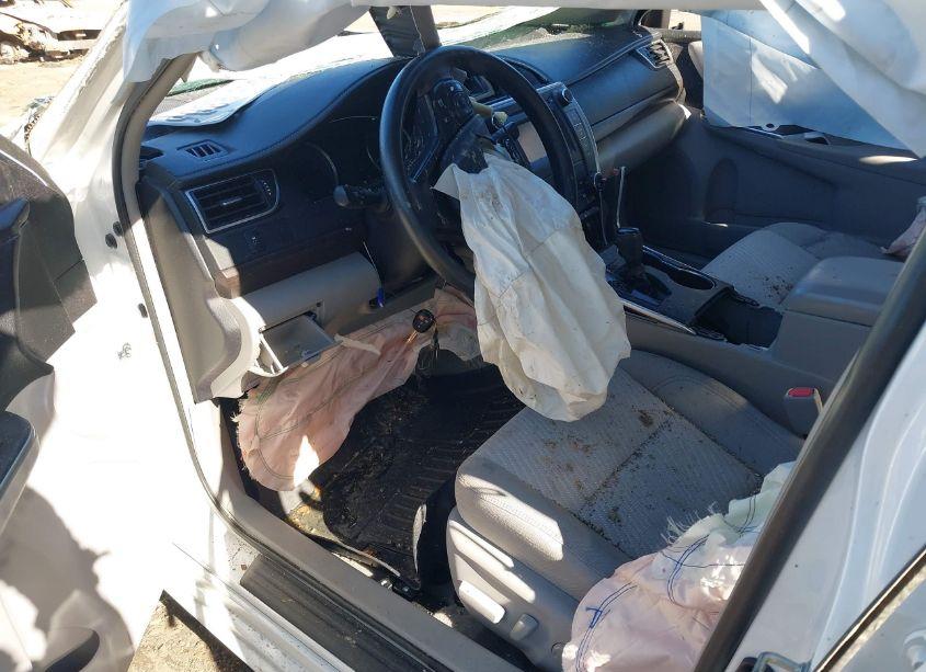 Photo 5 of 2017 Toyota Camry LE (VIN 4T1BF1FK5HU373170)