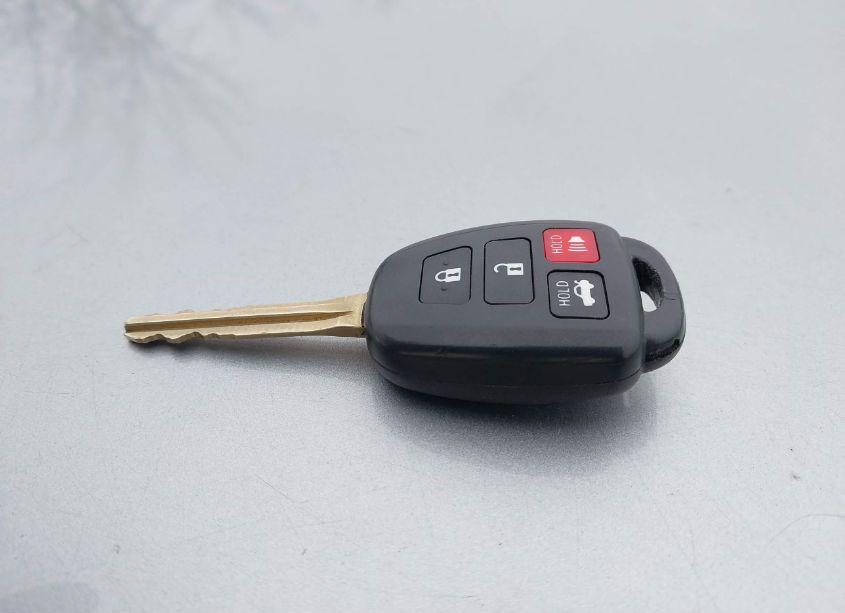 Photo 11 of 2017 Toyota Camry SE (VIN 4T1BF1FK5HU376859)