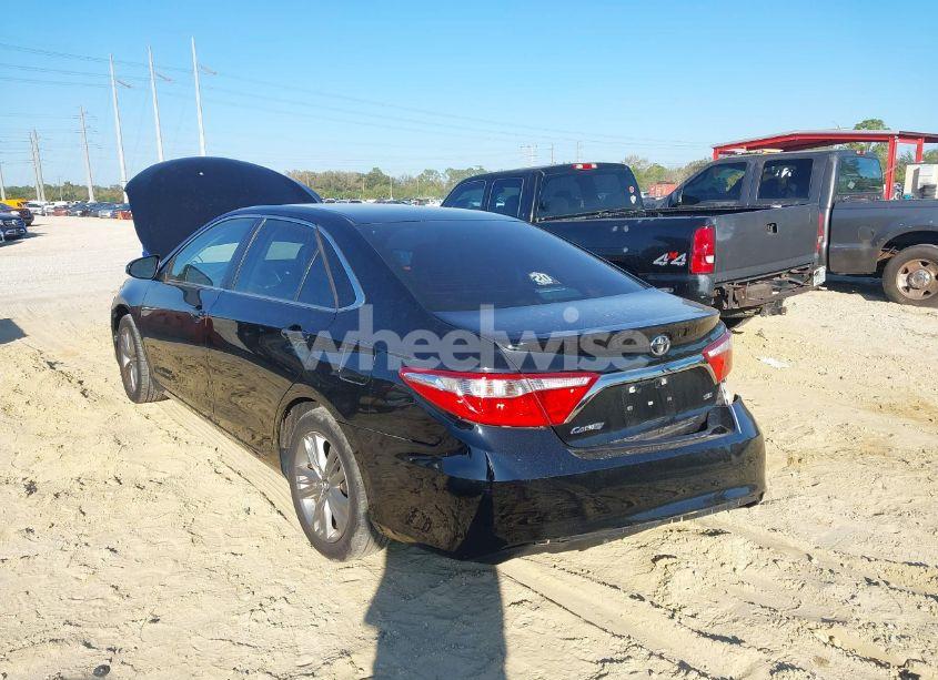 Photo 3 of 2017 Toyota Camry SE (VIN 4T1BF1FK5HU383438)