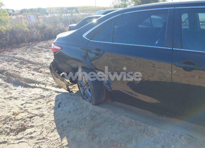 Photo 6 of 2017 Toyota Camry SE (VIN 4T1BF1FK5HU383438)