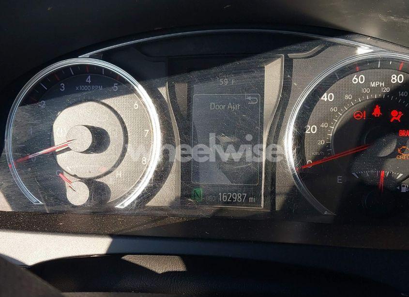 Photo 7 of 2017 Toyota Camry SE (VIN 4T1BF1FK5HU383438)